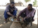 myslivec a kuchař, injera a shiro  - 