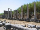 Perge-kolonáda a obchody - 
